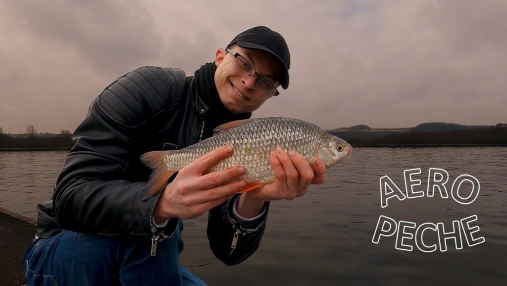 Mon record rotengle de 40 cm à la pêche au feeder.